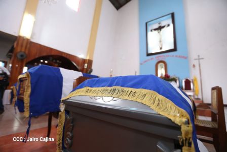 ¡Honor y Gloria a nuestros compañeros, honor y gloria a nuestra Policía Nacional!