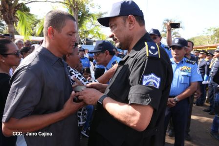 ¡Honor y Gloria a nuestros compañeros, honor y gloria a nuestra Policía Nacional!
