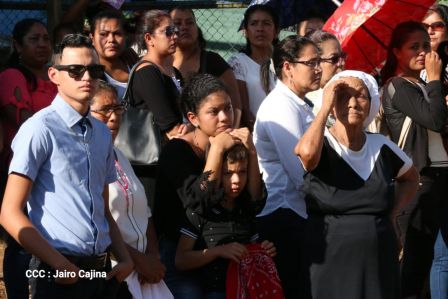 ¡Honor y Gloria a nuestros compañeros, honor y gloria a nuestra Policía Nacional!