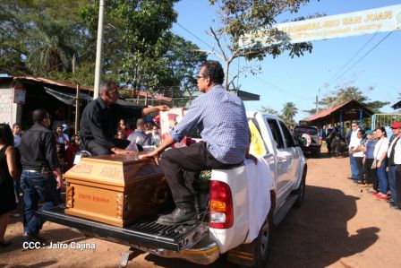 ¡Honor y Gloria a nuestros compañeros, honor y gloria a nuestra Policía Nacional!