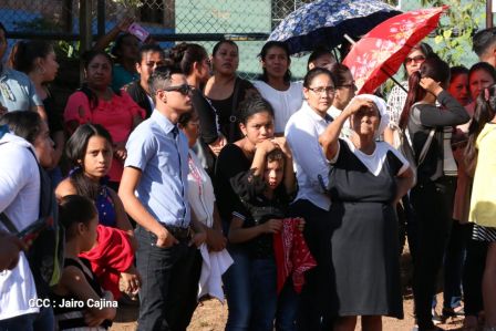 ¡Honor y Gloria a nuestros compañeros, honor y gloria a nuestra Policía Nacional!