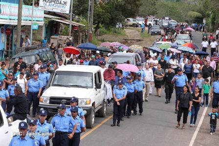 ¡Honor y Gloria a nuestros compañeros, honor y gloria a nuestra Policía Nacional!
