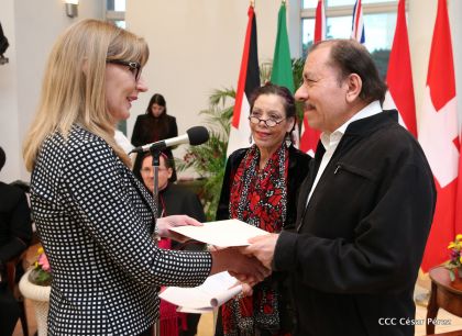 Embajadores presentan credenciales en una Nicaragua que quiere paz