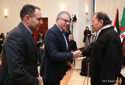 Embajadores presentan credenciales en una Nicaragua que quiere paz