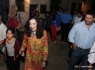 Compañera Rosario supervisa avances en instalación del Belén en Parque Luis Alfonso Velásquez