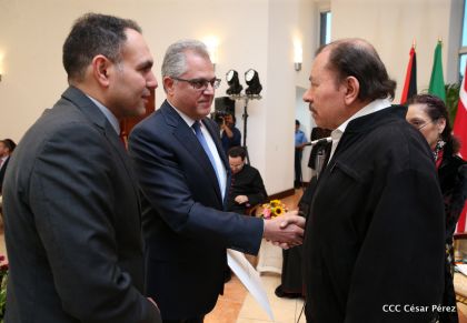 Embajadores presentan credenciales en una Nicaragua que quiere paz