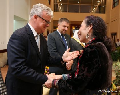 Embajadores presentan credenciales en una Nicaragua que quiere paz