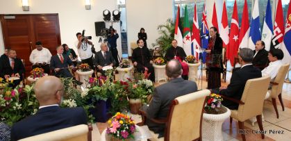 Embajadores presentan credenciales en una Nicaragua que quiere paz