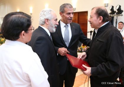 Embajadores presentan credenciales en una Nicaragua que quiere paz