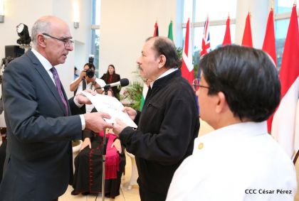Embajadores presentan credenciales en una Nicaragua que quiere paz