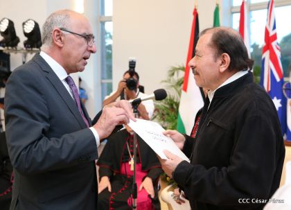 Embajadores presentan credenciales en una Nicaragua que quiere paz