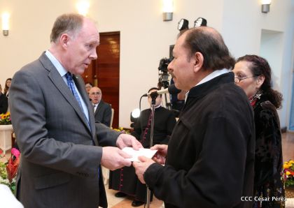 Embajadores presentan credenciales en una Nicaragua que quiere paz
