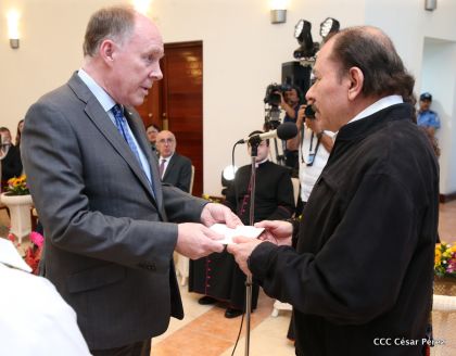 Embajadores presentan credenciales en una Nicaragua que quiere paz