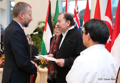Embajadores presentan credenciales en una Nicaragua que quiere paz