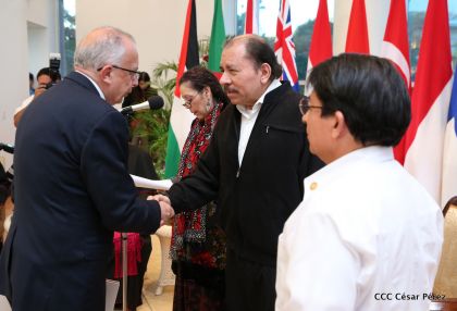 Embajadores presentan credenciales en una Nicaragua que quiere paz