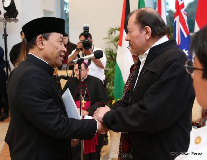 Embajadores presentan credenciales en una Nicaragua que quiere paz