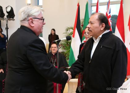 Embajadores presentan credenciales en una Nicaragua que quiere paz