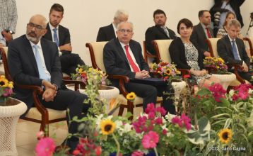 Embajadores presentan credenciales en una Nicaragua que quiere paz