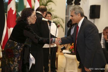 Embajadores presentan credenciales en una Nicaragua que quiere paz
