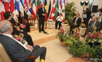 Embajadores presentan credenciales en una Nicaragua que quiere paz