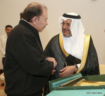 Embajadores presentan credenciales en una Nicaragua que quiere paz