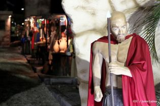 Compañera Rosario supervisa avances en instalación del Belén en Parque Luis Alfonso Velásquez