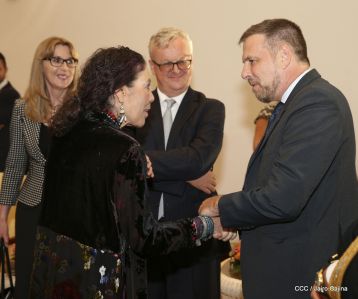 Embajadores presentan credenciales en una Nicaragua que quiere paz