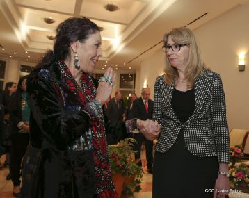 Embajadores presentan credenciales en una Nicaragua que quiere paz