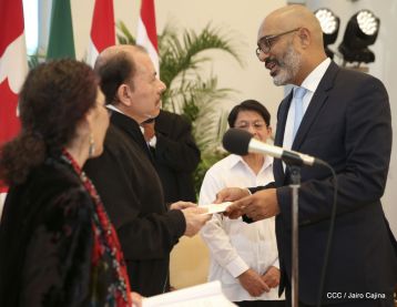 Embajadores presentan credenciales en una Nicaragua que quiere paz