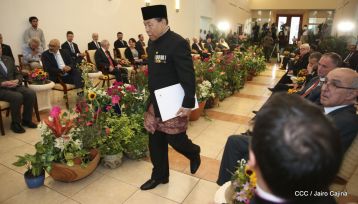 Embajadores presentan credenciales en una Nicaragua que quiere paz