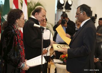 Embajadores presentan credenciales en una Nicaragua que quiere paz