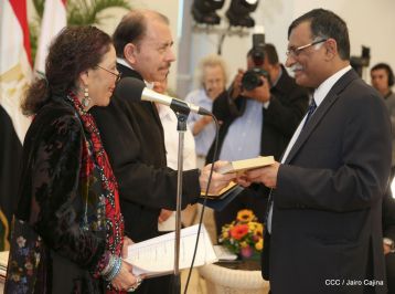 Embajadores presentan credenciales en una Nicaragua que quiere paz