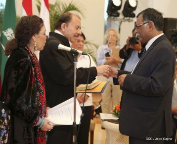 Embajadores presentan credenciales en una Nicaragua que quiere paz