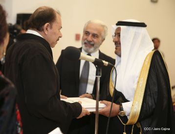 Embajadores presentan credenciales en una Nicaragua que quiere paz