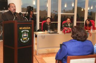 Daniel clausura IX Curso Anual en Defensa y Seguridad del Ejército