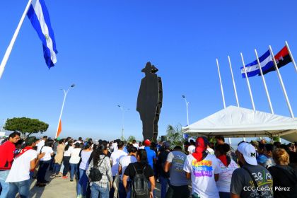 ¡Qué viva el ejemplo de dignidad y valentía de Augusto Nicolás C. Sandino!