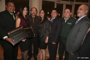 Daniel clausura IX Curso Anual en Defensa y Seguridad del Ejército