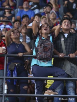 Así se vivió el estadio virtual en el Polideportivo Alexis Argüello