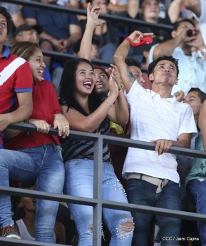 Así se vivió el estadio virtual en el Polideportivo Alexis Argüello