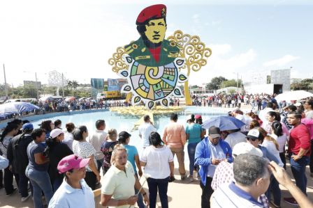 Comandante Eterno de la Patria Grande, el Hombre, el Ser Humano del Amor Gigante, Hugo Chávez Frías