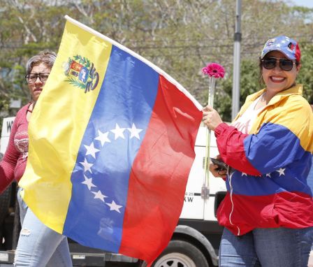 Comandante Eterno de la Patria Grande, el Hombre, el Ser Humano del Amor Gigante, Hugo Chávez Frías