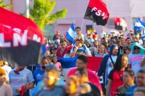 Comandante Eterno de la Patria Grande, el Hombre, el Ser Humano del Amor Gigante, Hugo Chávez Frías