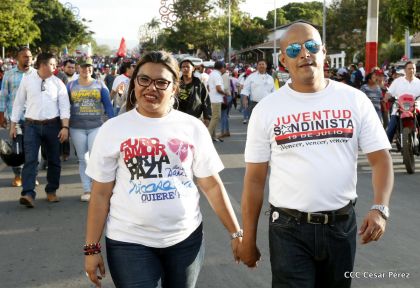 Comandante Eterno de la Patria Grande, el Hombre, el Ser Humano del Amor Gigante, Hugo Chávez Frías