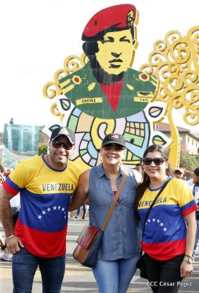 Comandante Eterno de la Patria Grande, el Hombre, el Ser Humano del Amor Gigante, Hugo Chávez Frías