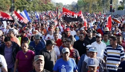 Comandante Eterno de la Patria Grande, el Hombre, el Ser Humano del Amor Gigante, Hugo Chávez Frías