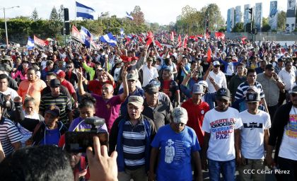 Comandante Eterno de la Patria Grande, el Hombre, el Ser Humano del Amor Gigante, Hugo Chávez Frías