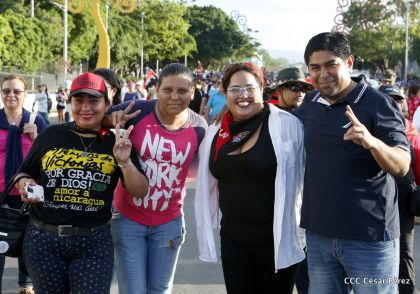 Comandante Eterno de la Patria Grande, el Hombre, el Ser Humano del Amor Gigante, Hugo Chávez Frías
