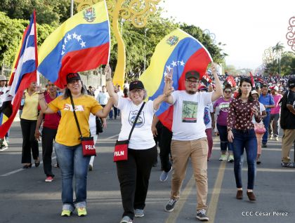 Comandante Eterno de la Patria Grande, el Hombre, el Ser Humano del Amor Gigante, Hugo Chávez Frías