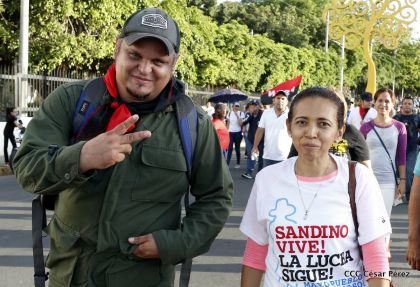 Comandante Eterno de la Patria Grande, el Hombre, el Ser Humano del Amor Gigante, Hugo Chávez Frías