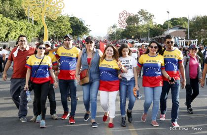 Comandante Eterno de la Patria Grande, el Hombre, el Ser Humano del Amor Gigante, Hugo Chávez Frías